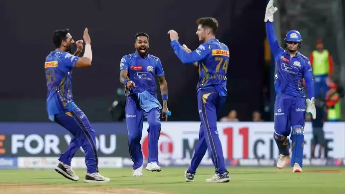 Mumbai Indians beat delhi capitals to reach in playoffs who is ahead in top 2 race know scenario