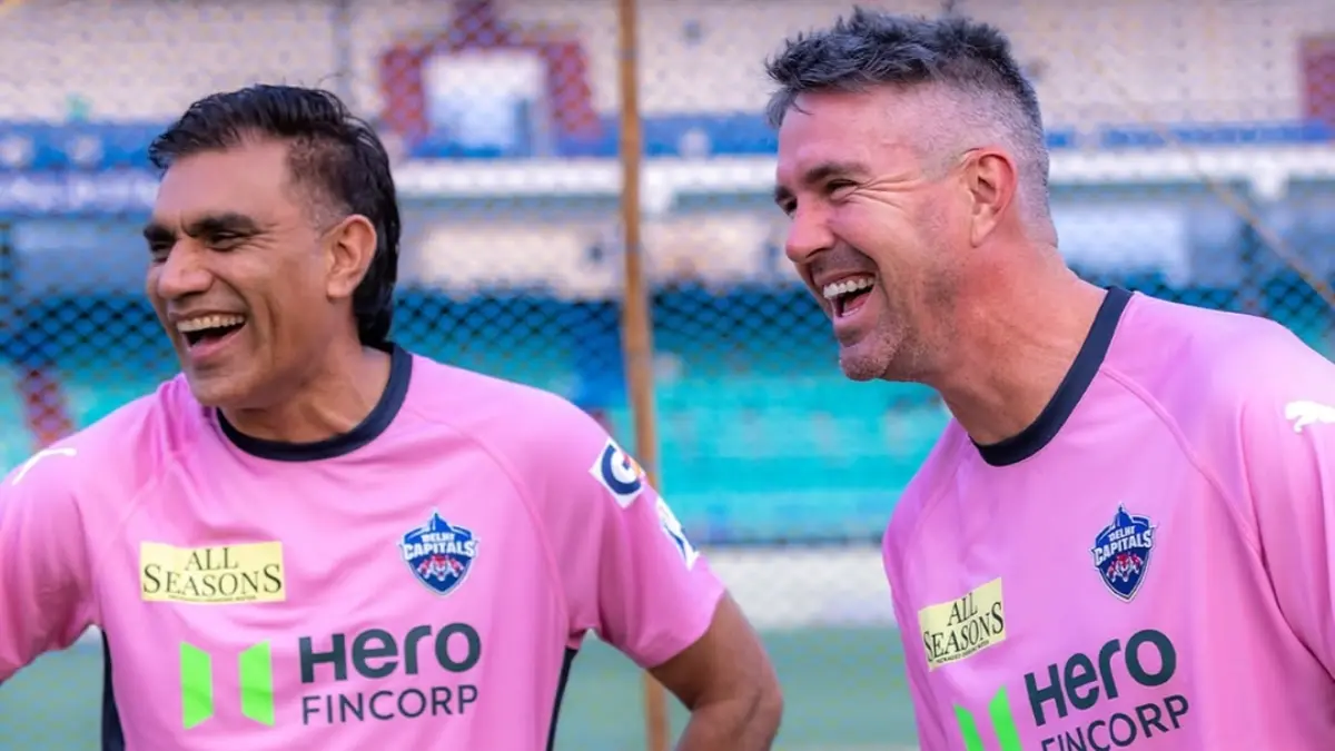 Delhi Capitals Continue To Breach The IPL Code Of Conduct, BCCI Levies Heavy Fine On DC's Bowling Coach Munaf Patel Munaf Patel and Kevin Pietersen