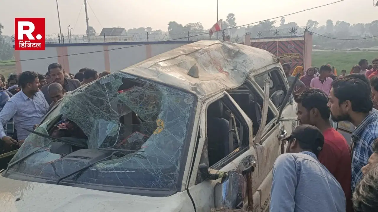 Bihar: महाकुंभ से लौट रहे विदेशी श्रद्धालुओं की कार पलटी, हादसे में 5 की मौत; नहीं खुले गाड़ी के एयरबैग Muzaffarpur road accident