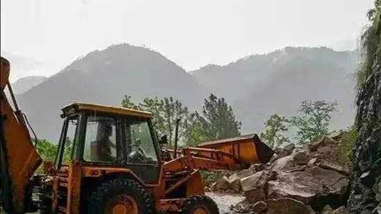 Nainital Tourist Spot Dorothy's Seat Collapses After Heavy landslide Nainital landslide