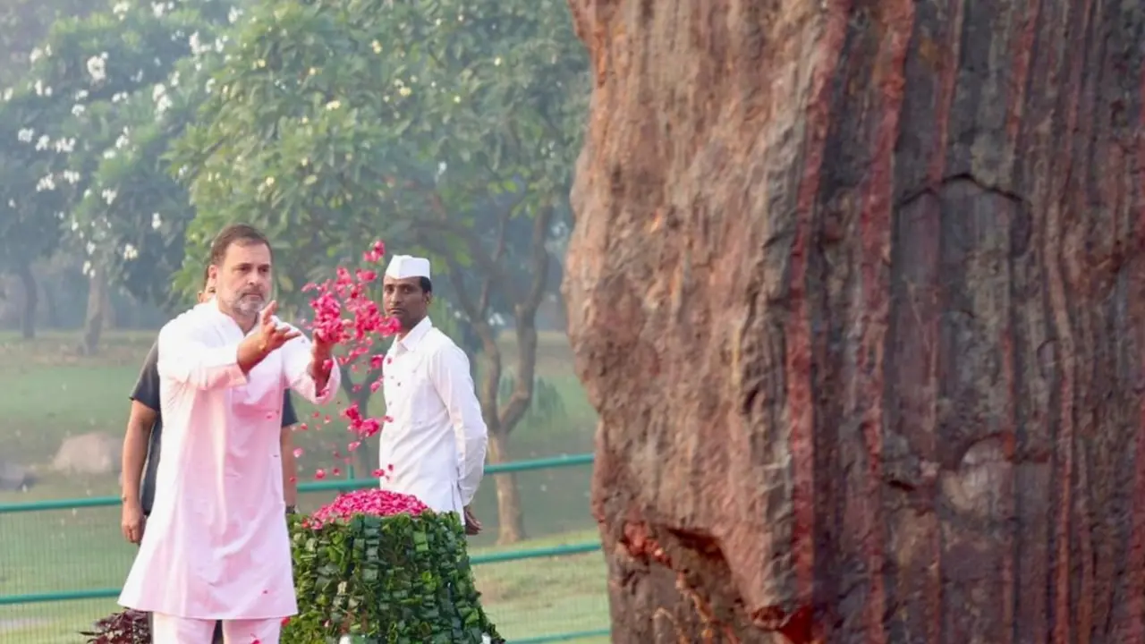 नेताओं ने दी श्रद्धांजलि