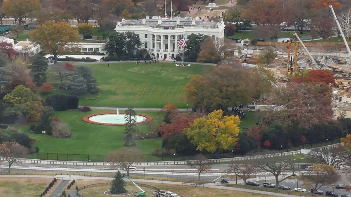 National Trust for Historic Preservationist Sue to Halt Trump's 90,000-sq-ft White House Ballroom Project