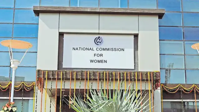 बालुरघाट एक्सप्रेस में महिला से उत्पीड़न मामले में दर्ज हो प्राथमिकी : एनसीडब्ल्यू NCW