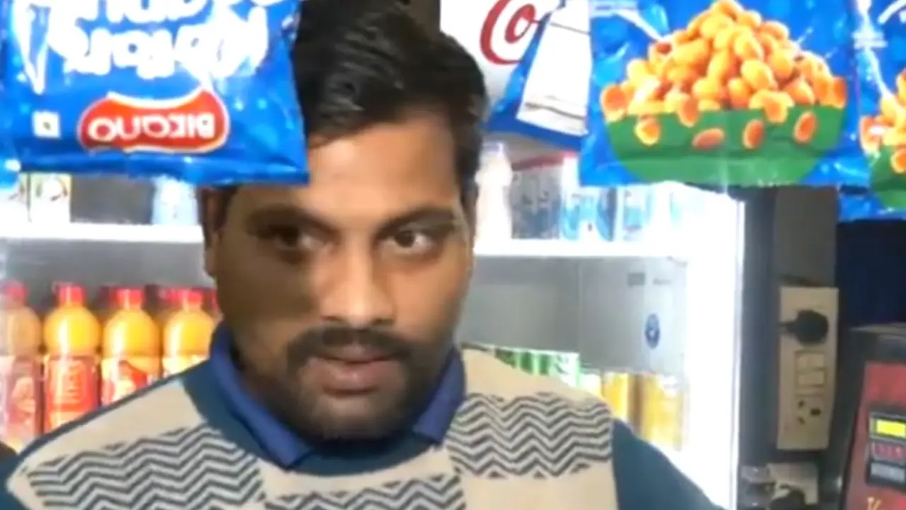 NDLS Vendor on Delhi Earthquake