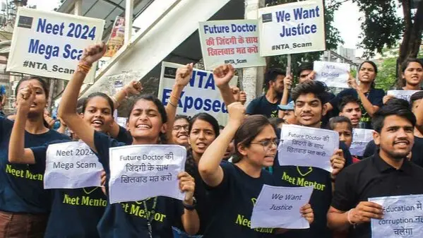 Students protest over the alleged irregularities in NEET-UG 2024