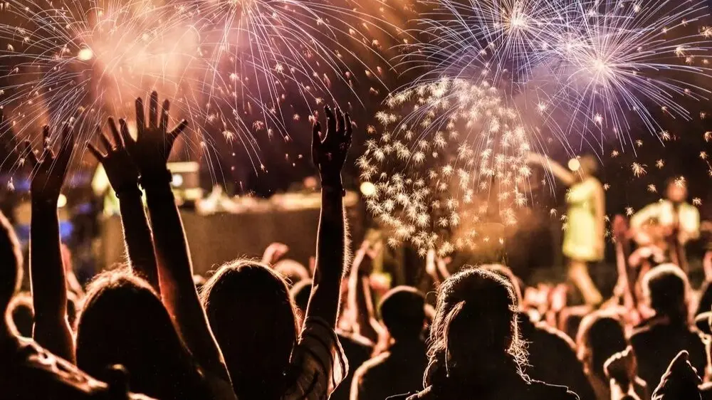 New Year’s Eve Plans? Check What’s Open, Closed, and Traffic Updates for Gurugram, Delhi and Noida New Year Eve