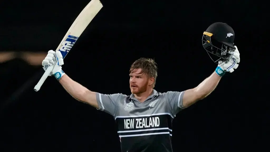 New Zealand Glenn Phillips hit 1st ODI Century against Pakistan in tri Series NZ vs PAK Match