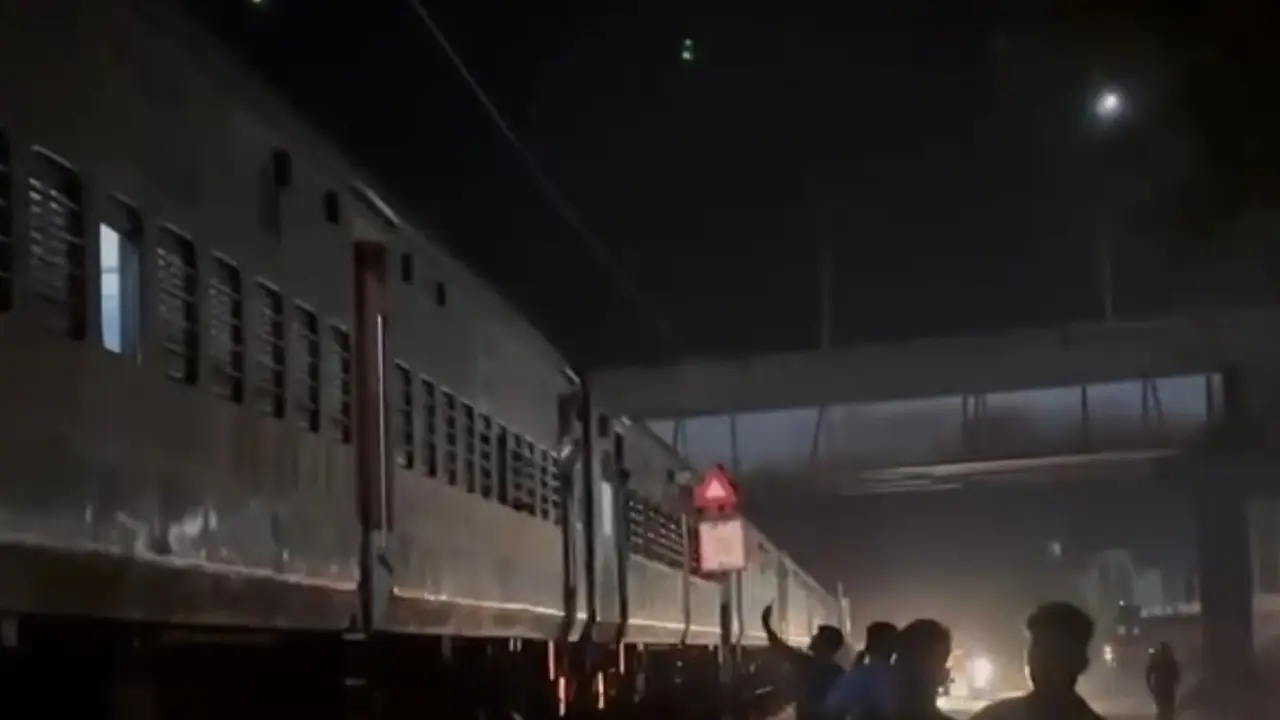 Mumbai Local train