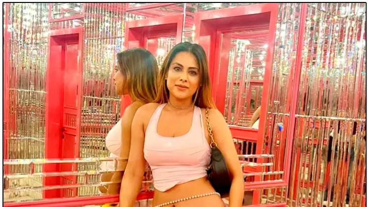 'What The...': Nia's 'Vagina Tightening' Pill Ad Compares Intimate Area With Loose Denim, Bottle Cap Nia Sharma