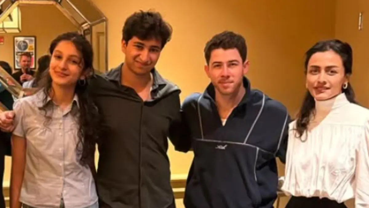 Nick Jonas with Mahesh Babu's family