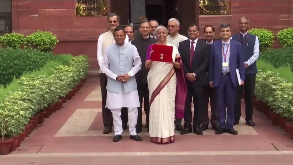 Nirmala Sitharaman wears traditional off-white saree to present Union Budget 2024 Nirmala Sitharaman wears an off-white silk saree with magenta coloured border.