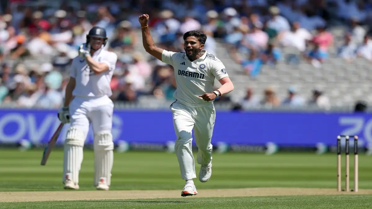 Nitish Kumar Reddy Released From Squad Ahead of First Test Against South Africa, Here's Why Nitish Kumar Reddy celebrates Ben Duckett's dismissal