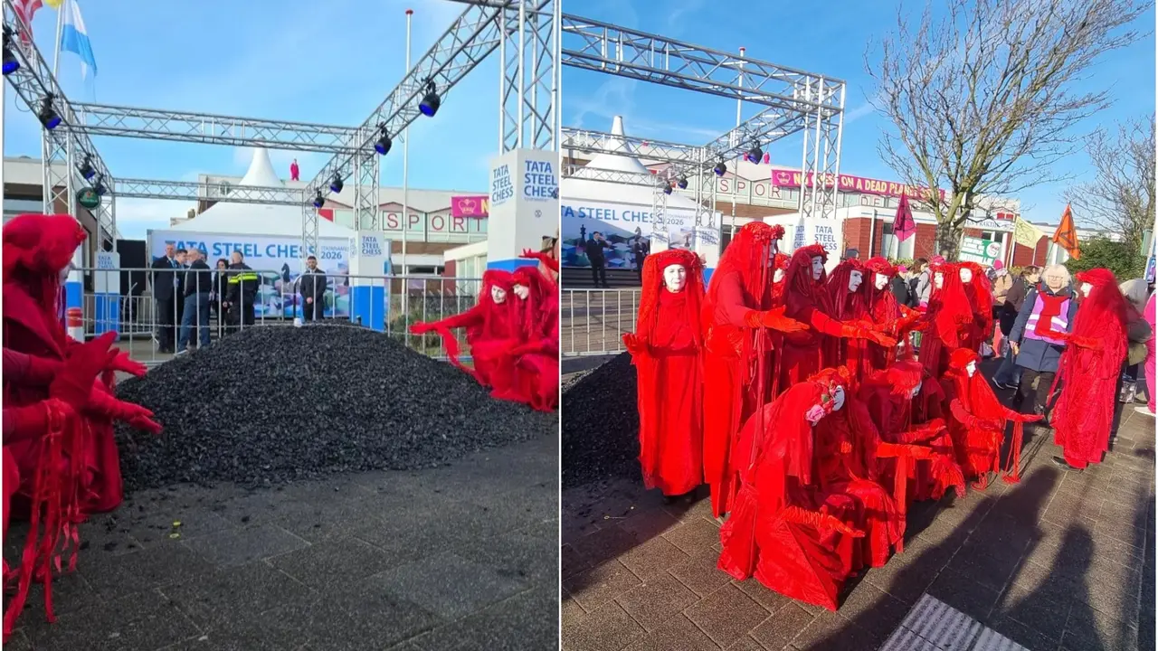 'No Chess On Dead Planet': Activists Dump 2025 Kg Coal Outside Tata Steel Chess Tournament Venue | Netherlands 'No Chess On Dead Planet': Activists Dump 2025 Kg Coal Outside Tata Steel Chess Tournament Venue | Netherlands