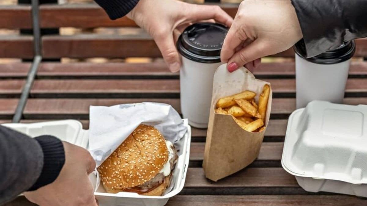 republicworld.com - Tuhin Patel - Noodles, Frozen Paranthas And Home Delivered Food: How Working Couples Are Changing India's Food Habits