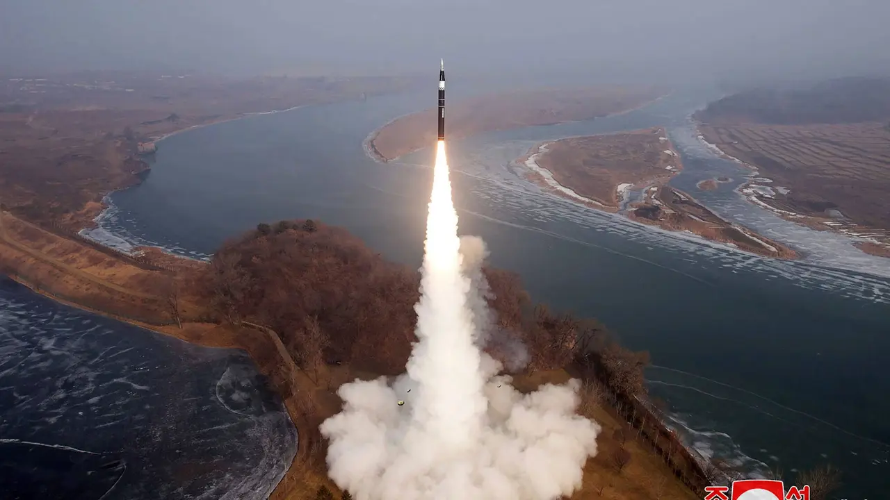 North Korea tests missile in East Sea