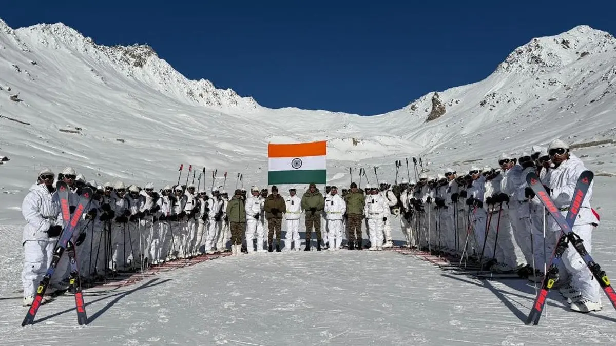 Northern Army Commander Reviews Combat Readiness in Ladakh, Chairs Security Coordination Meeting in Kashmir Northern Army Commander Reviews Combat Readiness in Ladakh, Chairs Security Coordination Meeting in Kashmir