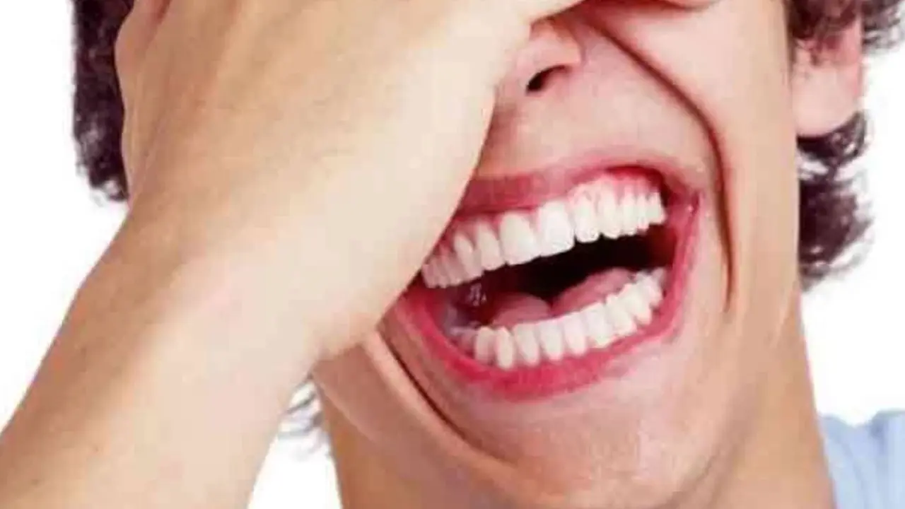 Notice served to officer for laughing