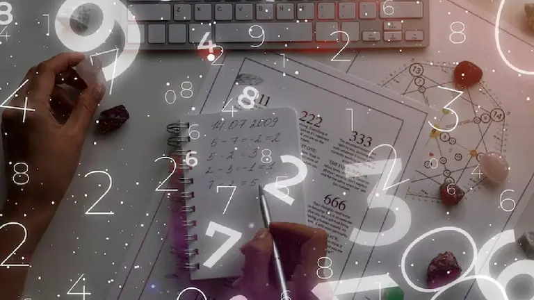 Numerology: इस मूलांक के लोग बनते हैं अरबपति, मां लक्ष्मी की बरसती है कृपा, मिलता है किस्मत का साथ numerology