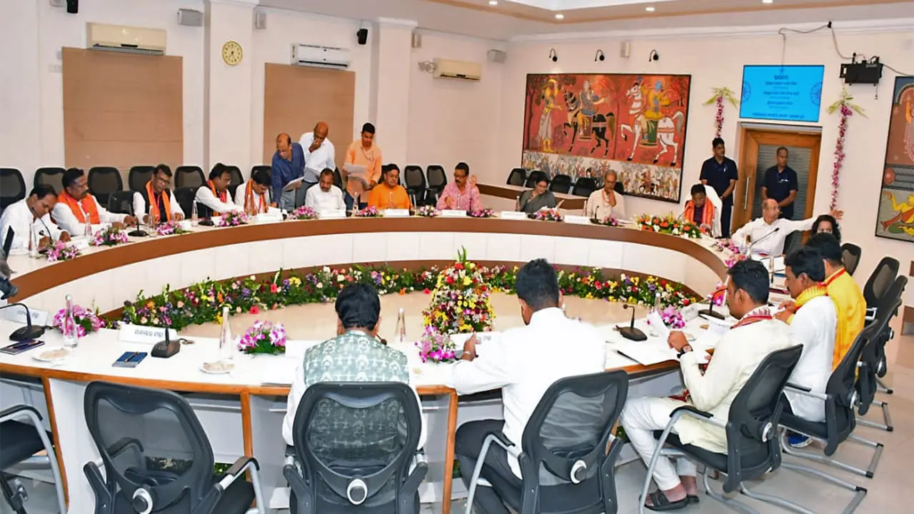 Odisha CM Mohan Charan Majhi Chairs Cabinet Meeting