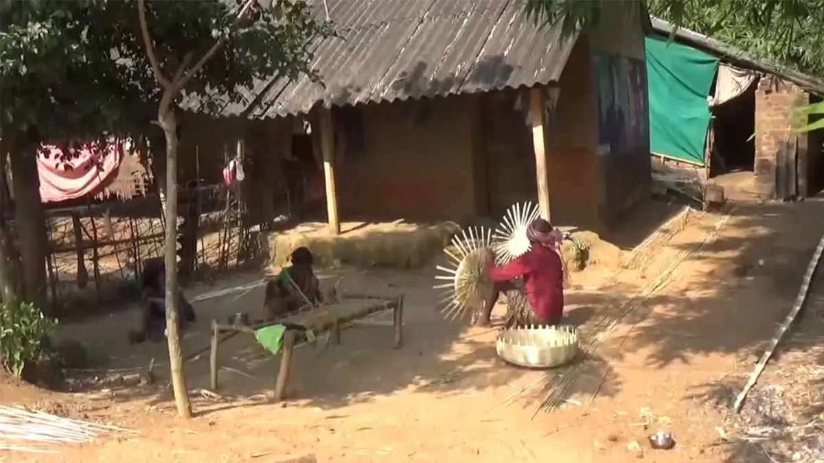 Odisha: Over 100 Traditional Craftsmen Turn Bamboo Weaving into a Source of Livelihood in Mayurbhanj Odisha: Over 100 Traditional Craftsmen Turn Bamboo Weaving into a Source of Livelihood in Mayurbhanj