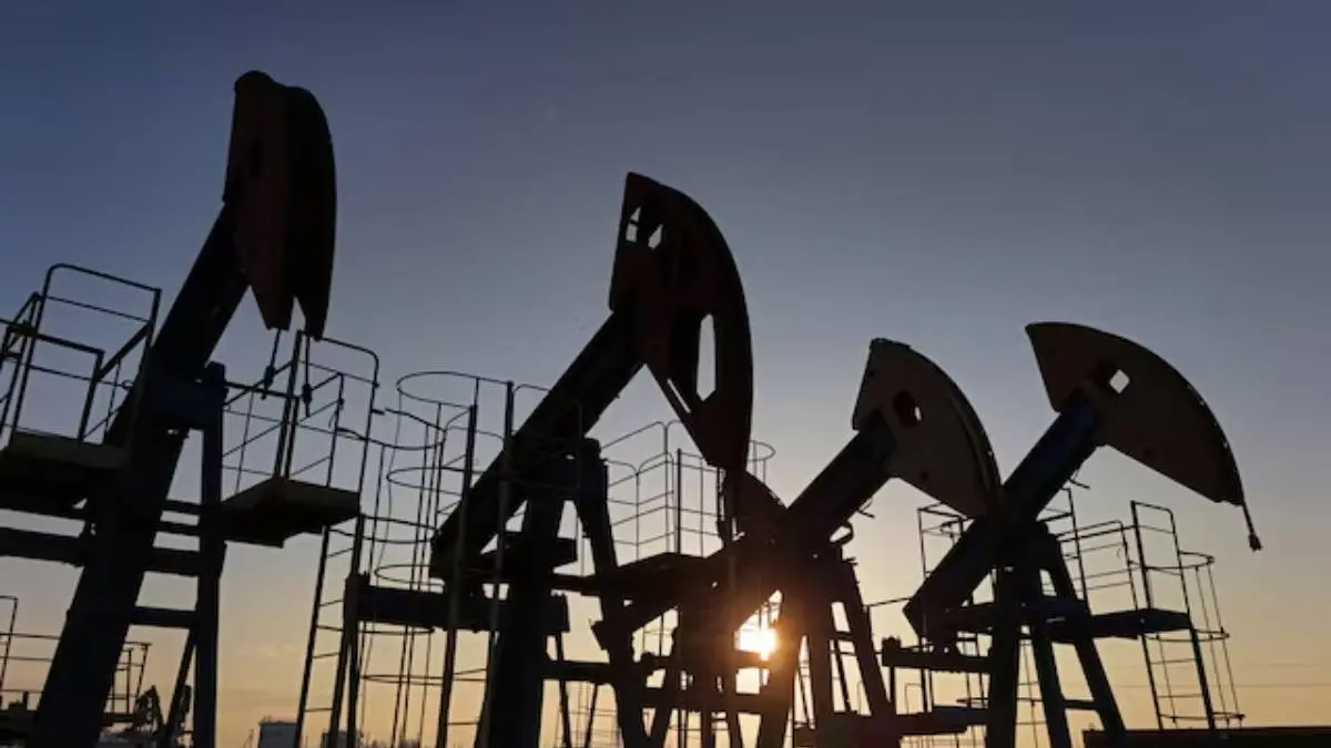 Oil Prices Gain For Second Consecutive Day Amid Supply Disruptions Fear From Venezuela, Unrest In Iran