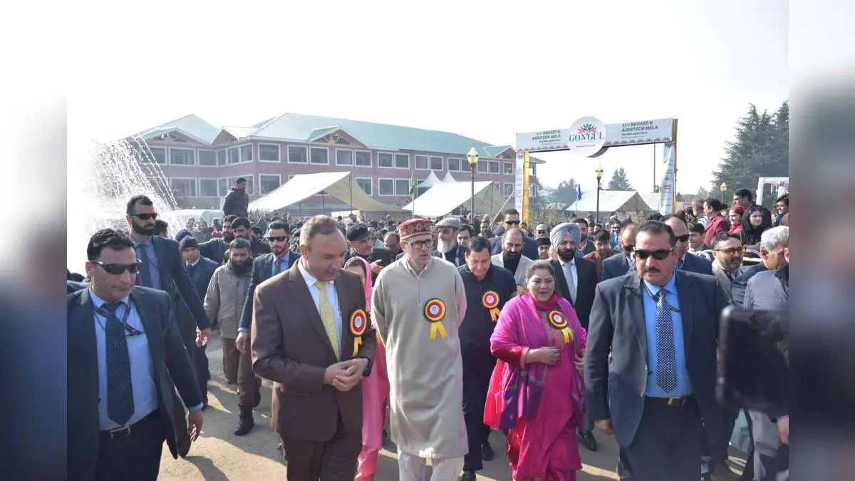 Omar Abdullah Warns Indo-US Trade Pact Could Hurt Kashmir’s Horticulture Industry Omar Abdullah Warns Indo-US Trade Pact Could Hurt Kashmir’s Horticulture Industry