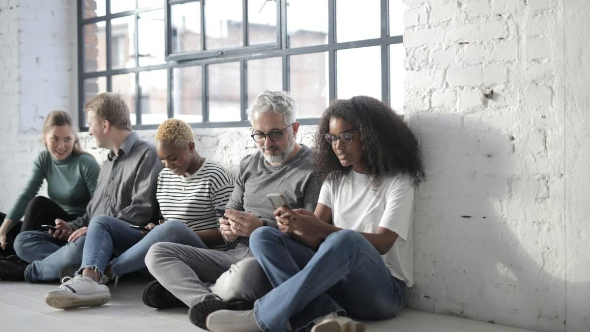 One Tech Tip: Group Chats Are a Way of Life But Come With Unspoken Etiquette