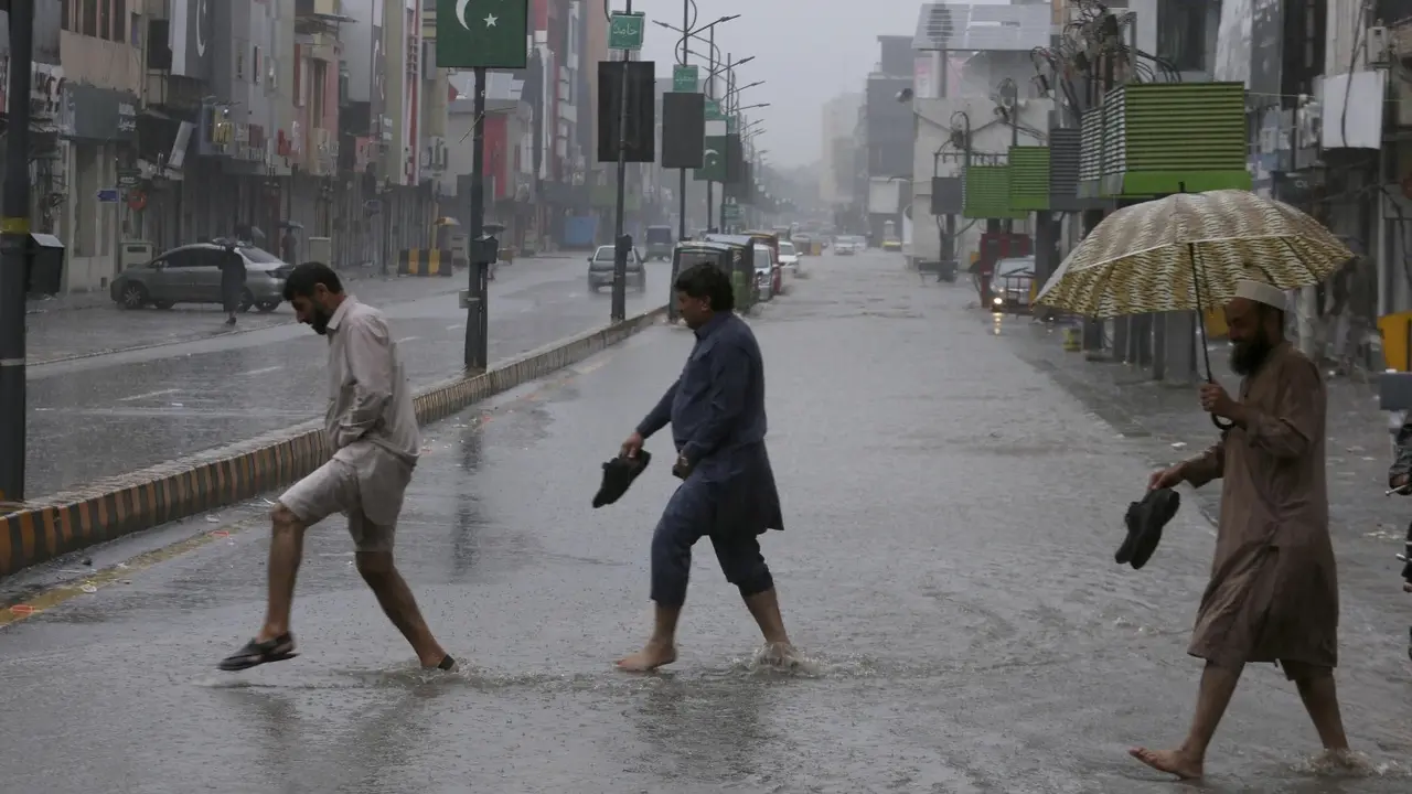 IMD Says Monsoon Will Start Receding In Northwest India From Sep 19 Onwards Pak Rain