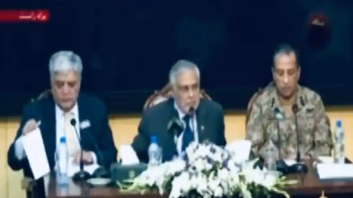 Pak Journalist's Mic Switched Off As He Questions 'Where Is PM Shehbaz Sharif' Fearing India's Action After Pahalgam Attack Pakistan, Pahalgam terror attack