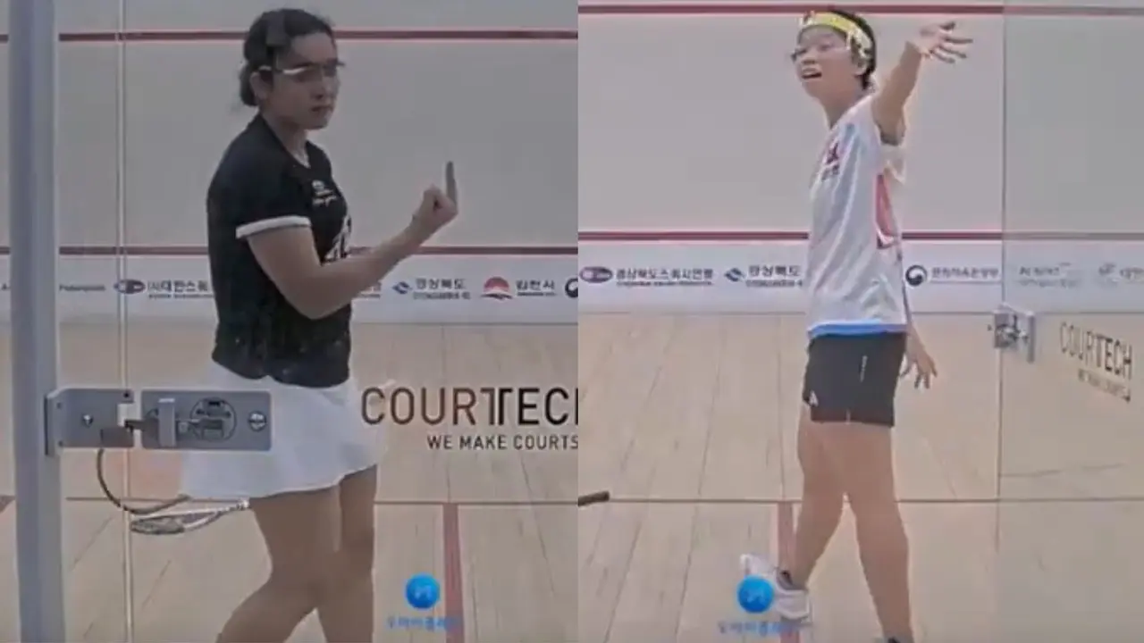 Pakistan Squash Player Middle Finger