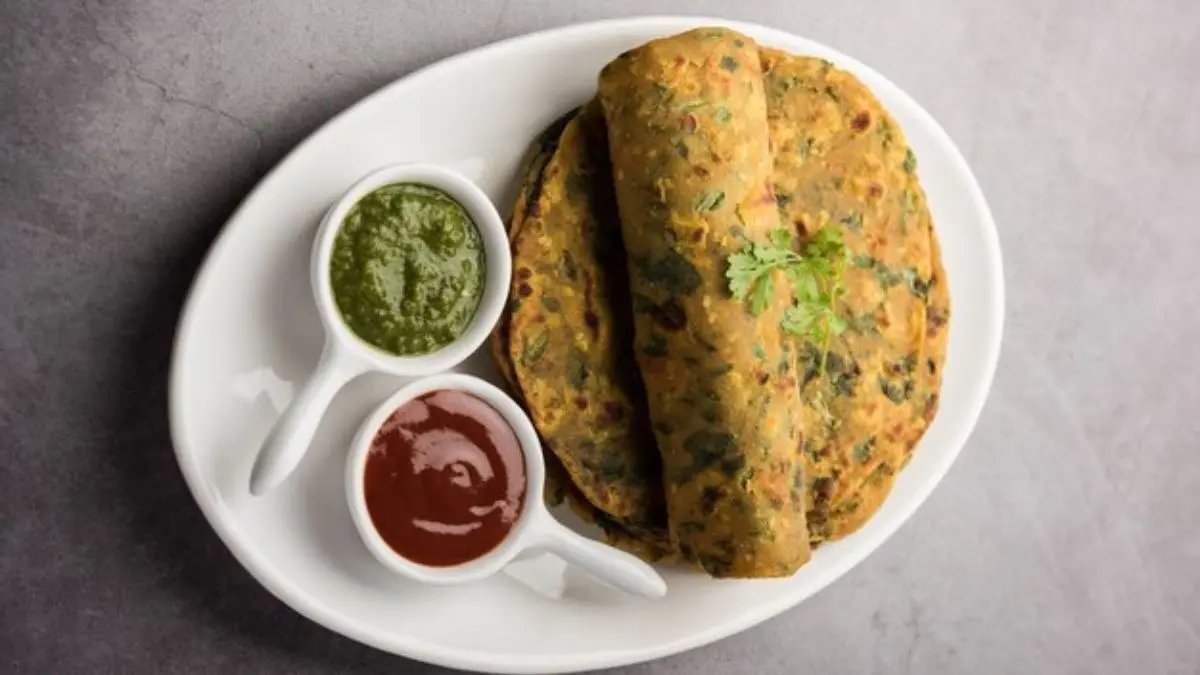 Palak Cheese Paratha Recipe: कैसे बनाएं पालक चीज पराठा, रोज के नाश्ते में कुछ हटकर करें ट्राई, बच्चों से बड़ों तक के लिए परफेक्ट है ये देसी स्वाद palak cheese paratha