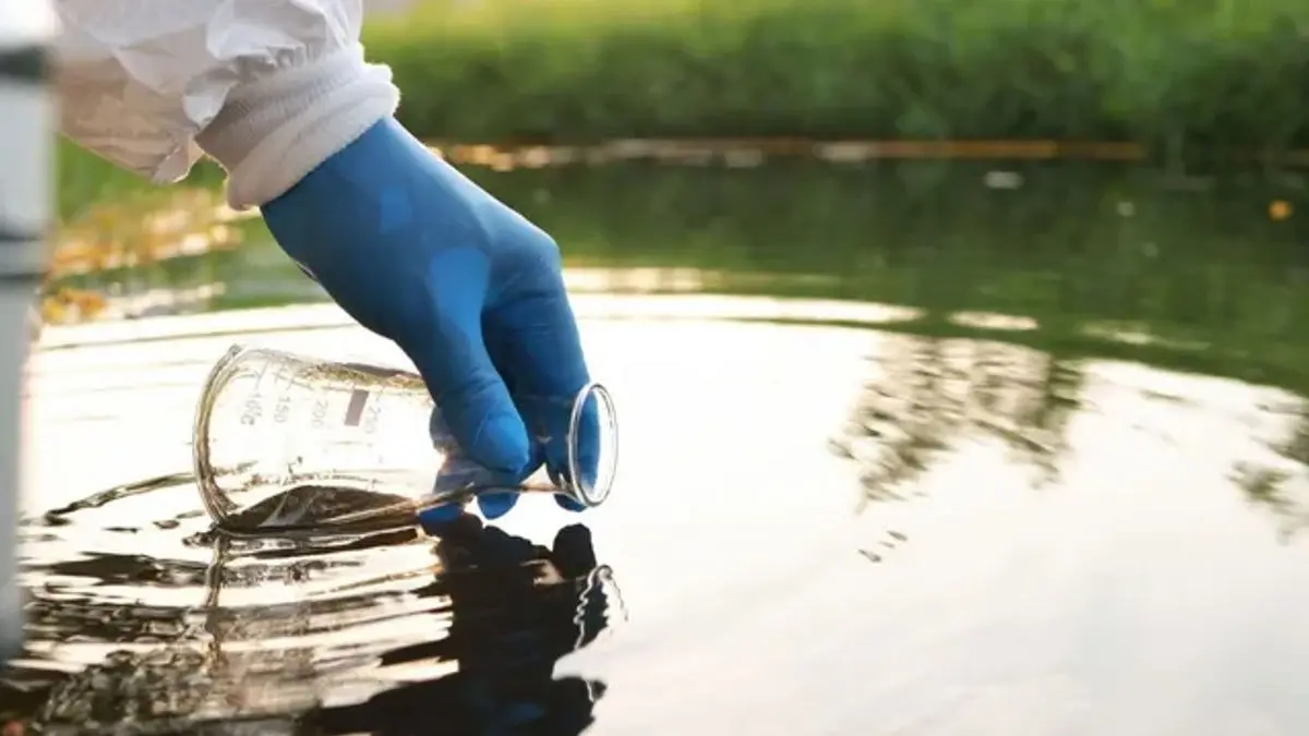 Palwal Water Contamination: District Collector Says 7, Not 22, Dead, Faces Backlash Palwal Water Contamination: District Collector Says 7, Not 22, Dead, Faces Backlash