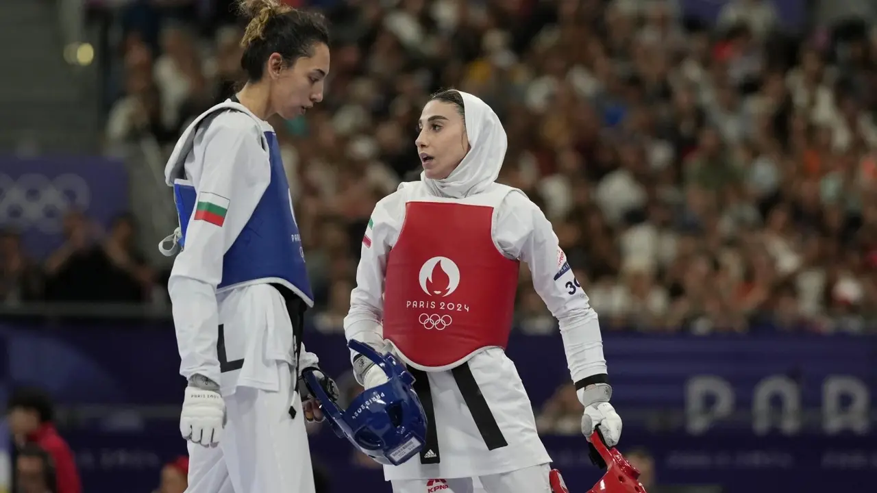 Iran defector loses to old friend and former taekwondo teammate at Paris Olympics paris olympics