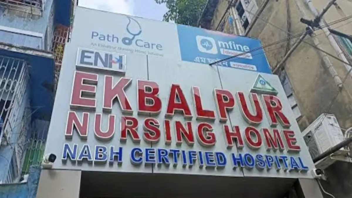 Patient Harassed By Private Nursing Home Employee in Kolkata's Ekbalpur
