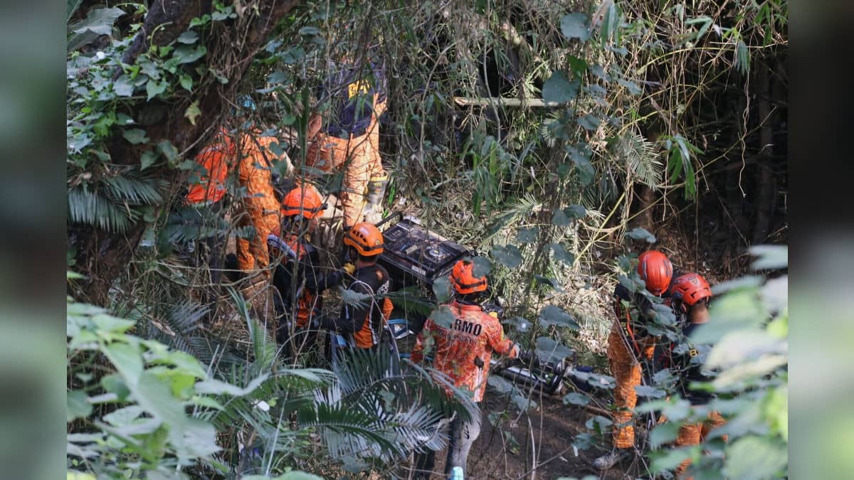 Philippine landfill collapse 