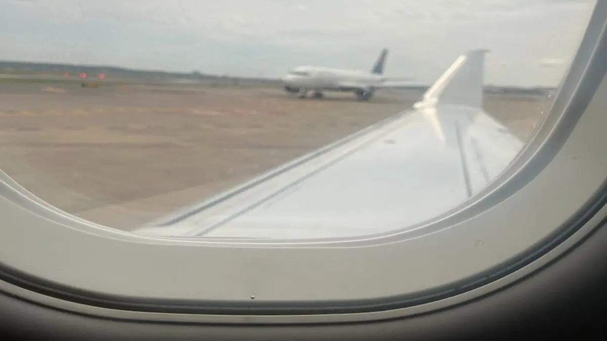 Members Of Congress Onboard As Two American Airlines Planes Collide On Taxiway At Reagan National Airport Planes with members of Congress collide at Reagan International Airport