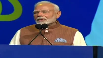 कुछ ‘कट्टर बेईमान’ लोगों ने दिल्ली को ‘आप-दा’ में धकेल दिया: प्रधानमंत्री मोदी का ‘AAP’ पर वार PM Modi Hits Out at AAP