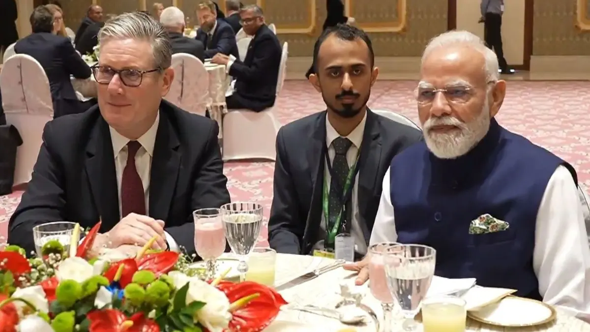 PM Modi and Keir Starmer at Global Fintech Fest in Mumbai