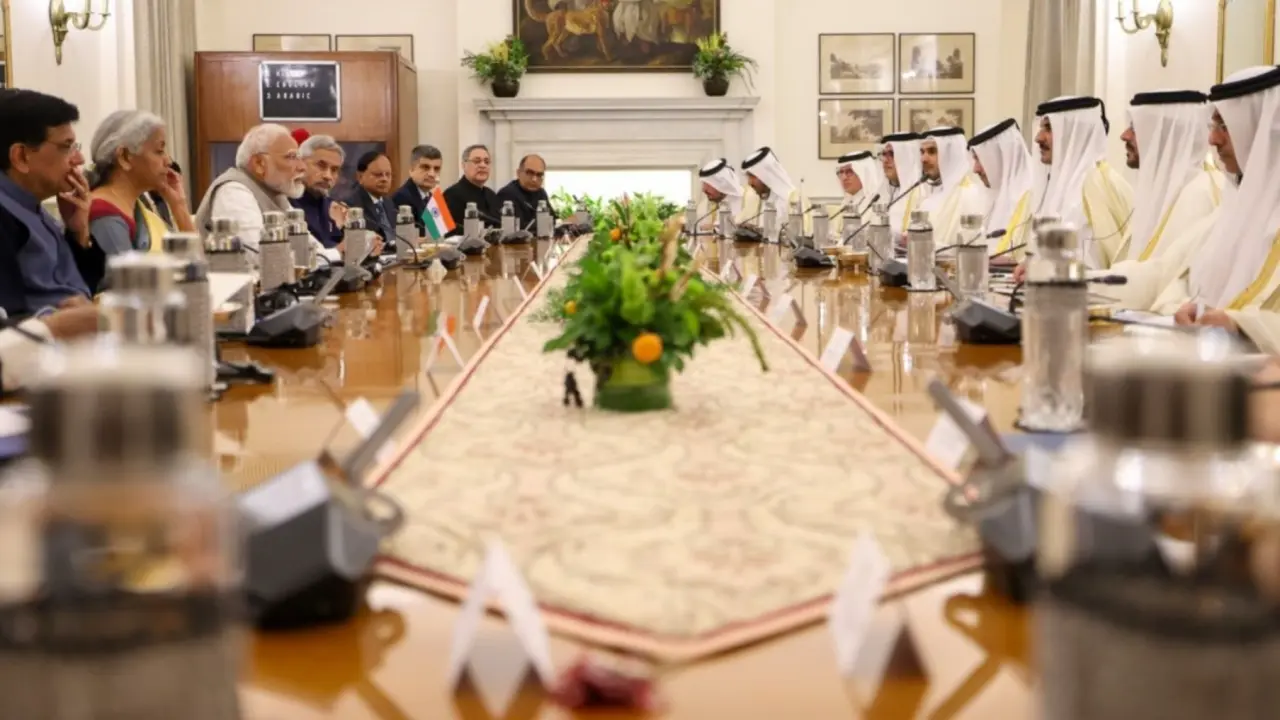 PM Modi and Qatar Amir Sheikh