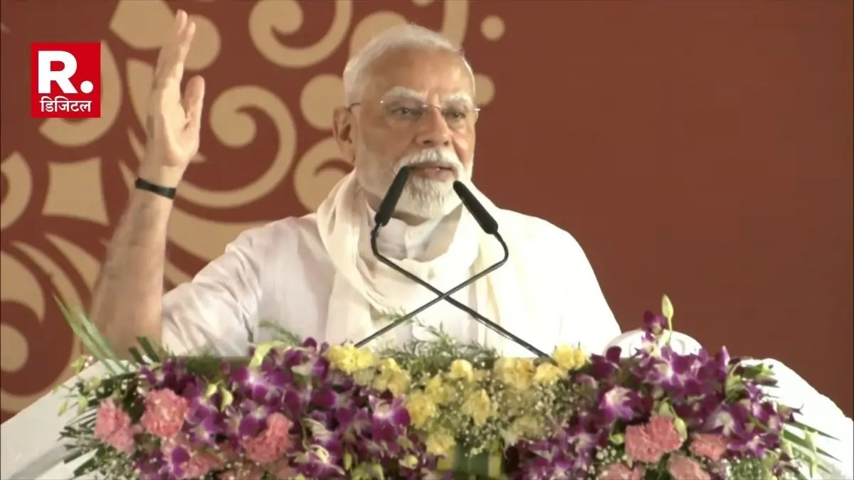 PM Modi announced to make 3 crore Lakhpati Didis Varanasi direct target on samajwadi party