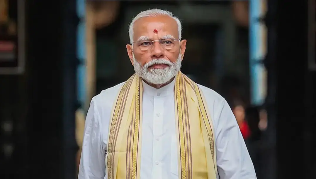 प्रधानमंत्री मोदी राज्यसभा में करीब चार बजे राष्ट्रपति के अभिभाषण पर चर्चा का जवाब देंगे PM Modi Arrives in Prayagraj to Take Holy Dip at Triveni Sangam