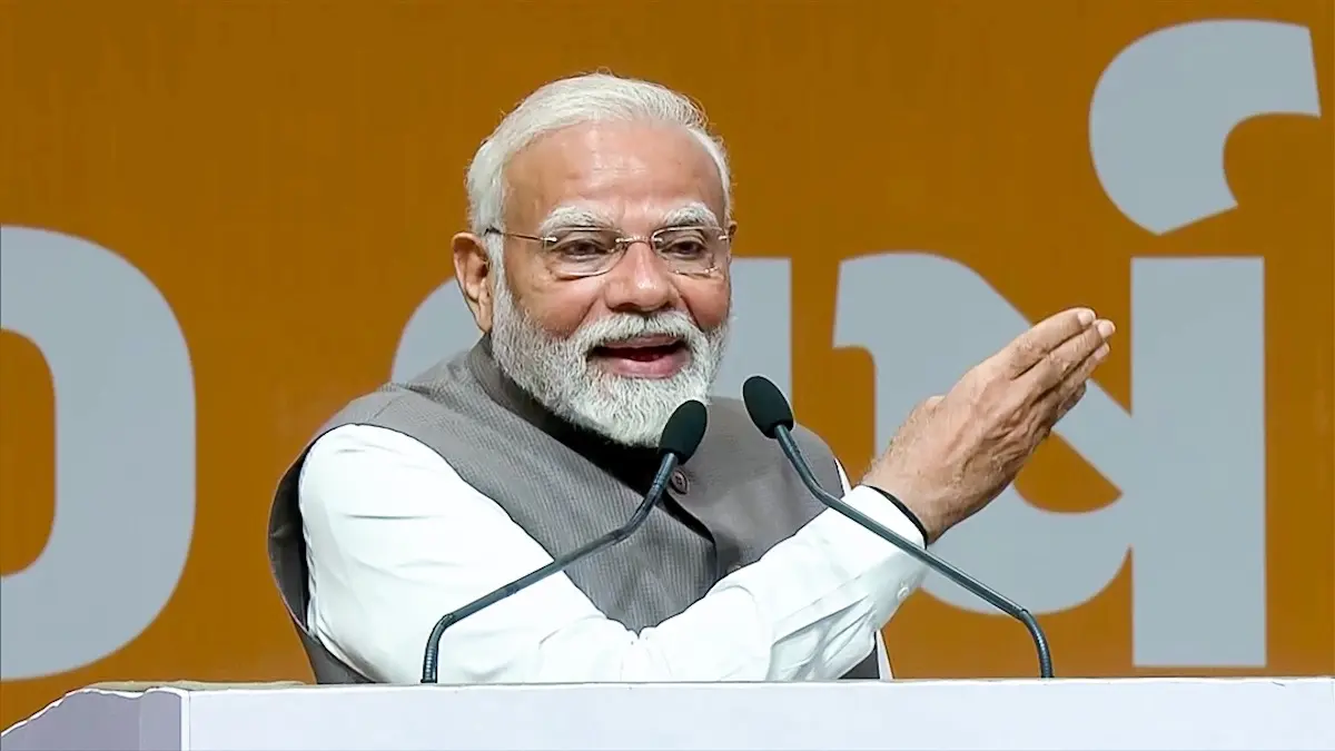 Politicians Should Learn to Say 'No,' Bureaucrats 'Yes': When PM Modi Recalled Congress Leader's Words 40 Years Ago PM Modi, Congress, Gujarat, Gandhinagar