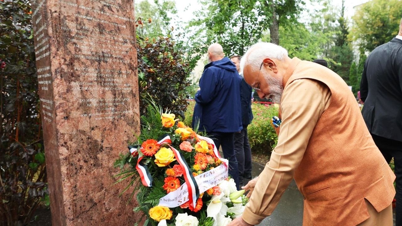 PM Modi in Poland