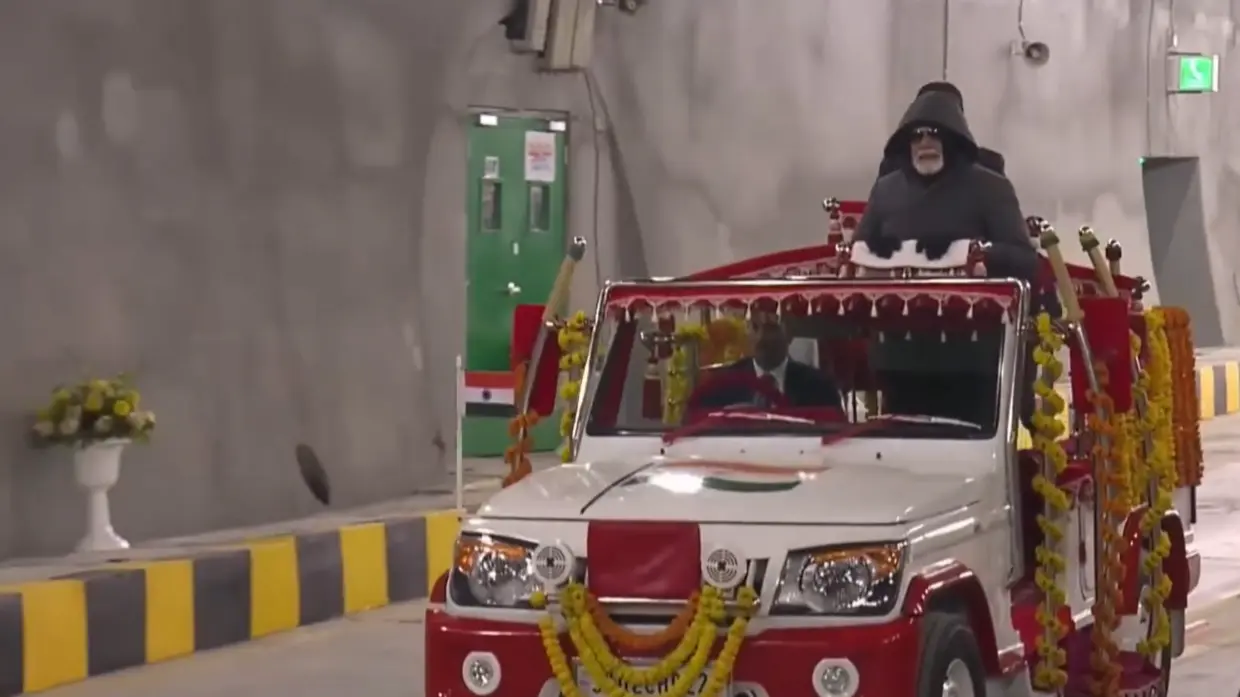PM Modi Inaugurates Tunnel in Sonamarg