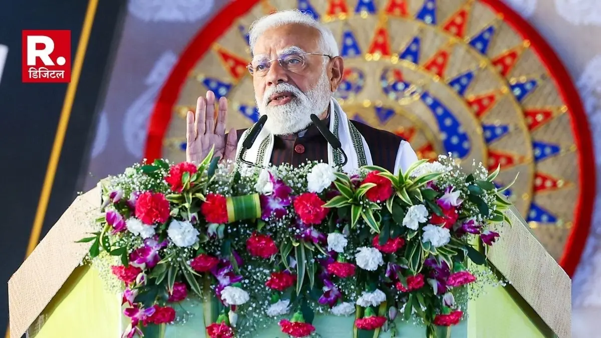 PM मोदी ने काजीरंगा एलिवेटेड कॉरिडोर प्रोजेक्ट की रखी नींव, कहा- असम की धरती से भी कांग्रेस को मिलेगा करारा जवाब PM Modi laid the foundation stone for the Kaziranga Elevated Corridor Project direct target on Congress