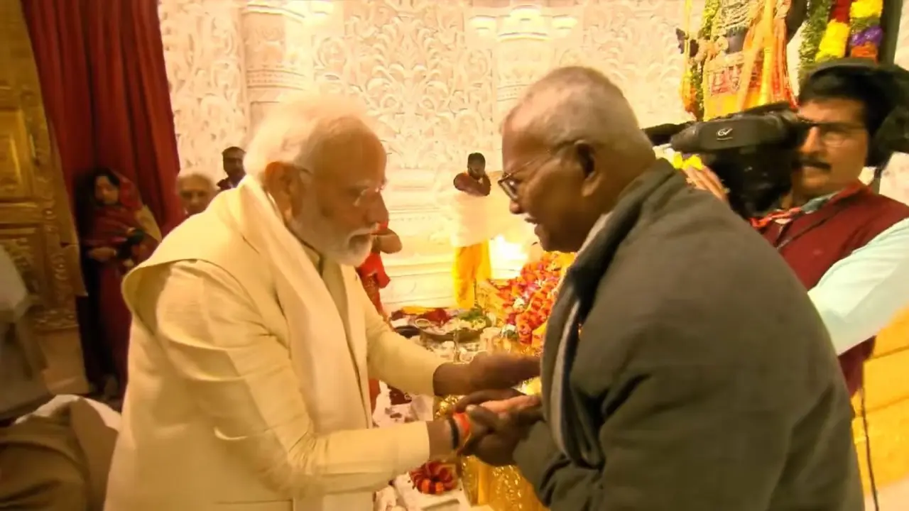 'राम मंदिर निर्माण में बहुमूल्य...' कामेश्वर चौपाल के निधन पर PM मोदी ने जताया दुख; RSS से मिला था 'प्रथम कारसेवक' का दर्जा PM Modi on Kameshwar Chaupal Death