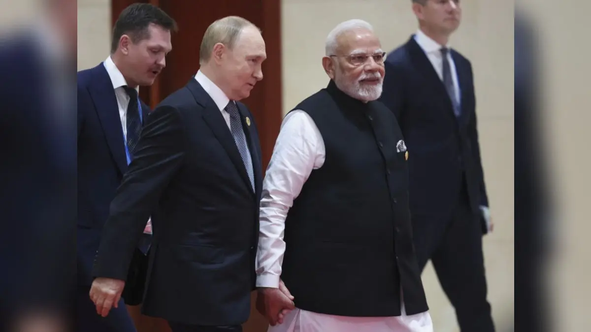 PM Modi, President Putin Discuss Strengthening India-Russia Strategic Partnership Ahead of December Summit