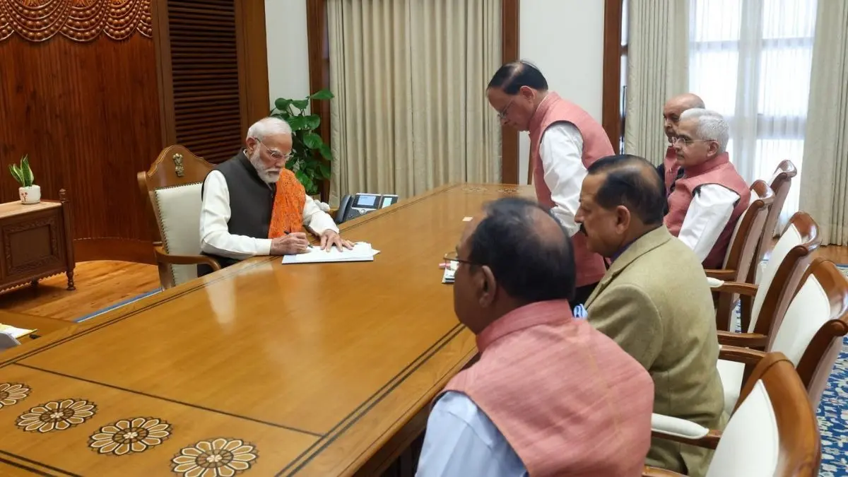 PM मोदी ने संभाला नया कार्यालय, 'सेवा तीर्थ' से पहले फैसले में किसानों और महिलाओं को दी बड़ी सौगात; जानिए क्या-क्या लिए फैसले PM Modi Seva Teerth