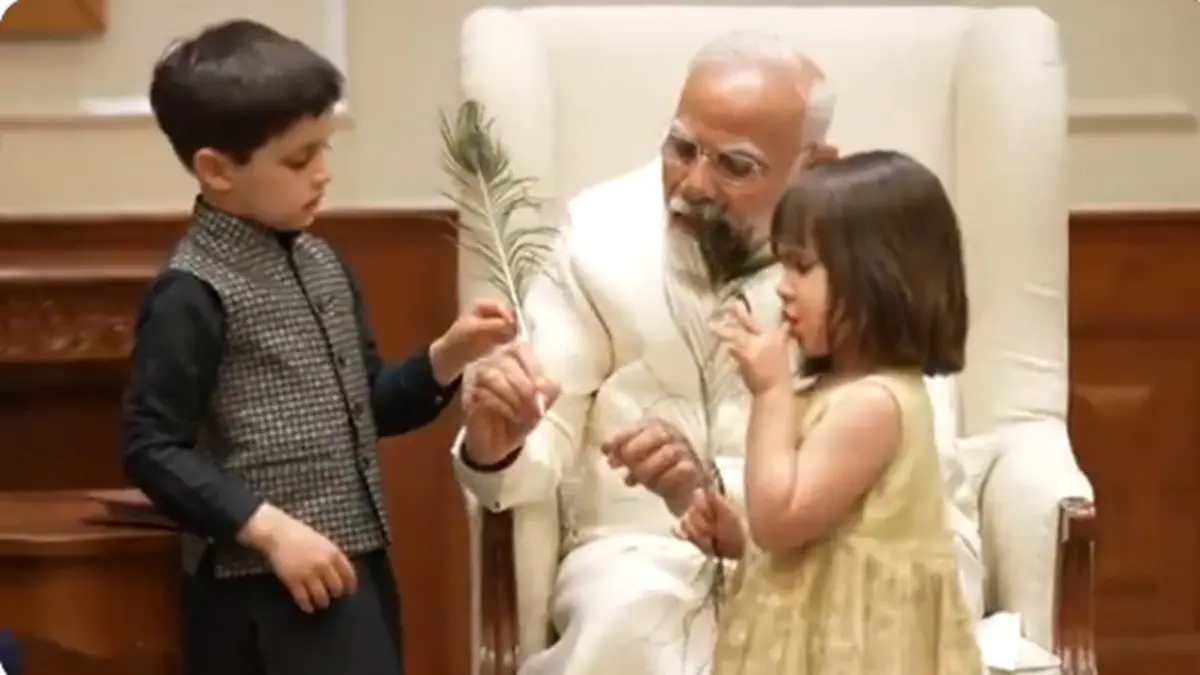 PM Modi Wins Over JD Vance’s Daughter With Peacock Feather in Epic Meeting at Official Residence