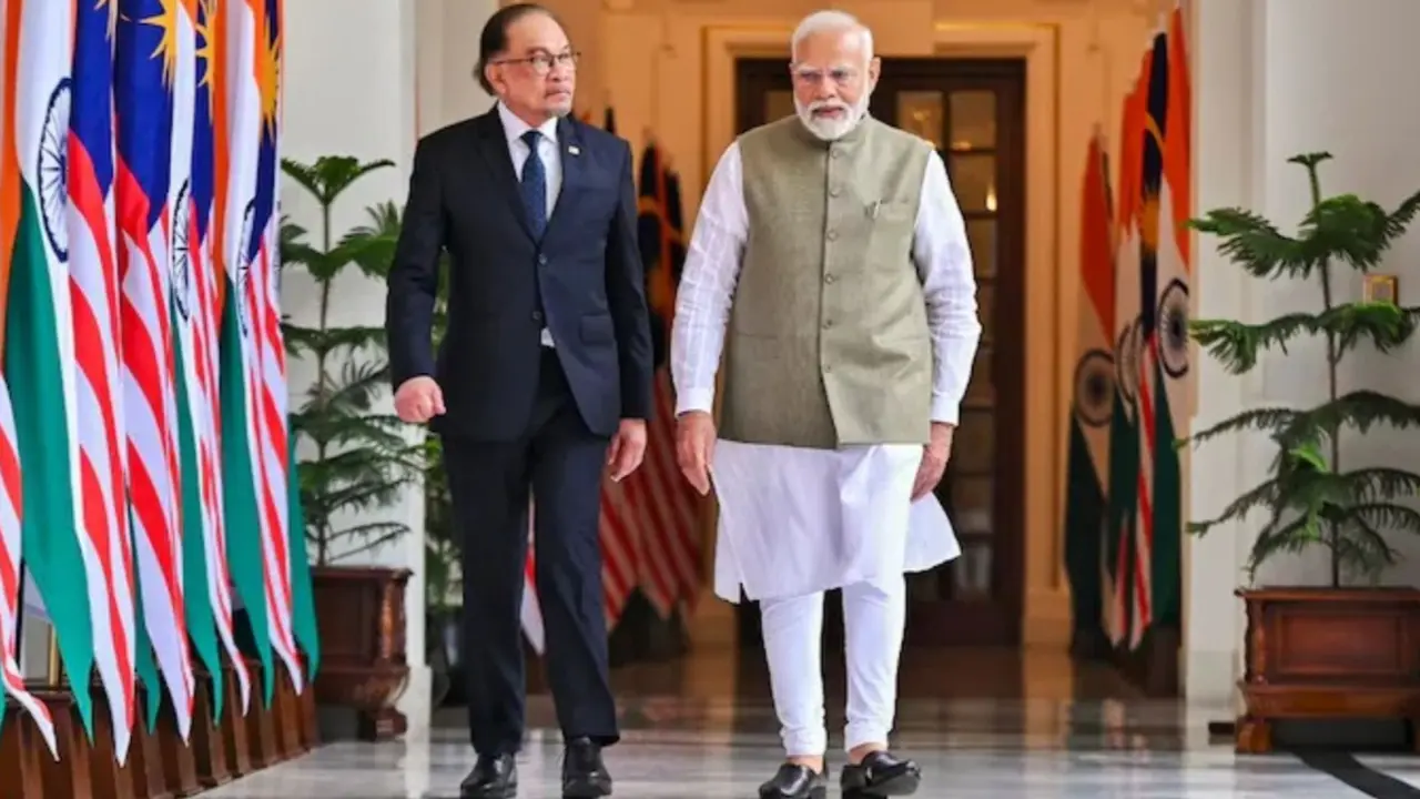 PM Modi: 'नए स्तर पर ले जाना चाहते हैं संबंध', मलेशिया में बोले PM मोदी, यात्रा के दूसरे दिन गार्ड ऑफ ऑनर से हुआ स्वागत PM Modi with Malaysian Prime Minister Anwar Ibrahim